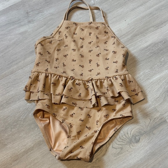 NWT Quincy Mae Adorable Tan Ruffle Swimsuit 2-3 - Picture 1 of 3